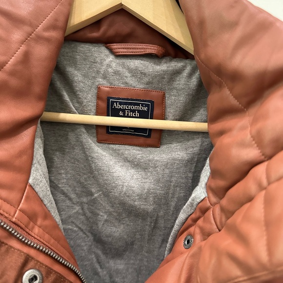Abercrombie brown, leather puffer jacket - Picture 5 of 6